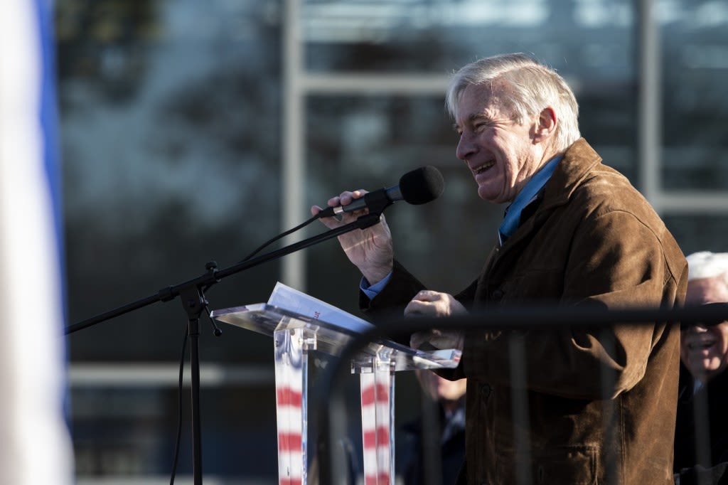 CT officials mourn passing of Medal of Honor recipient Paul Bucha