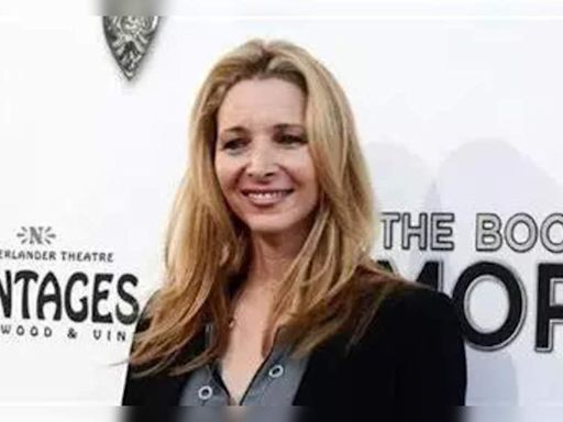 Lisa Kudrow is rewatching Friends after Matthew Perry's death: 'Celebrating how hilarious he was' - Times of India