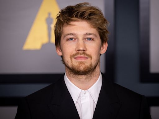 How Joe Alwyn reportedly feels about Taylor Swift amid Travis Kelce romance