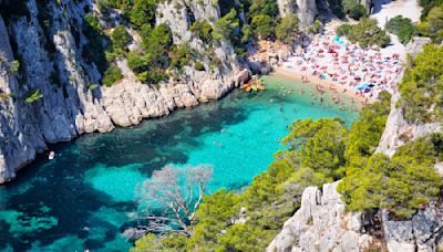 France Has Its Own Fjords, and They’re Turquoise