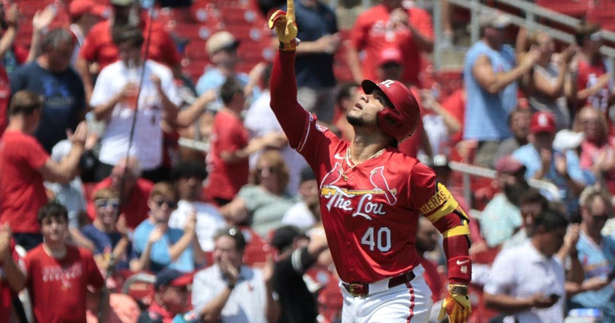 Cardinals' Willson Contreras dedicates homer to Venezuela on pivotal day for his home nation