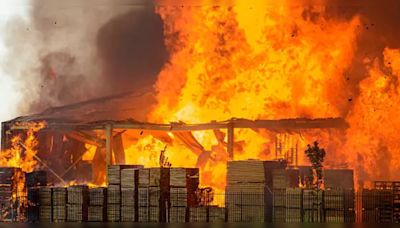 St. Louis Fire: Authorities Fighting 'Sizable' Blaze In North Riverfront Warehouse