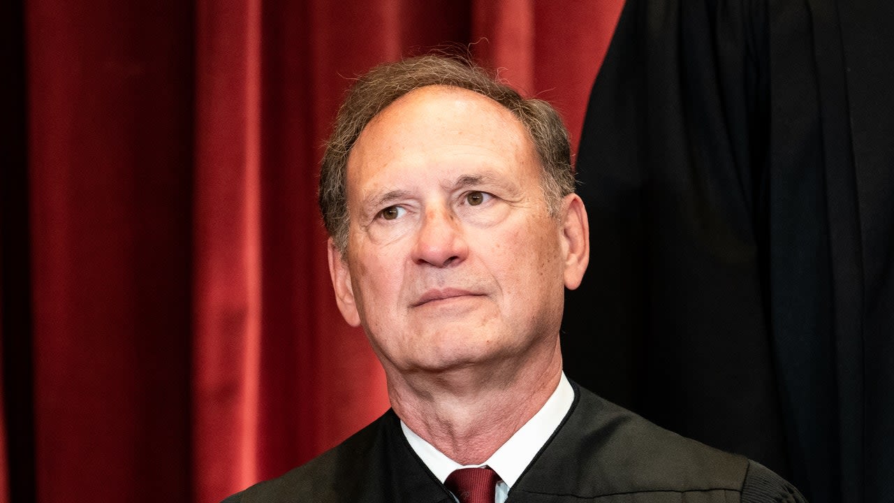 Supreme Court Justice Samuel Alito Argues Presidents Must Be Allowed to Commit Federal Crimes or Democracy as We ...