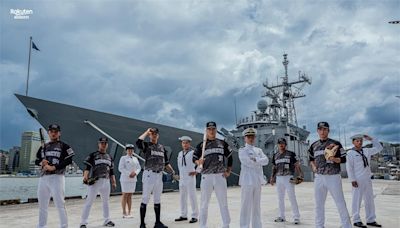 樂天「阿迷趴」第12年 首度與海軍合作拍超帥視覺