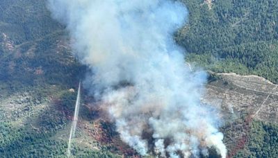 Crozier Fire update: More evacuations in El Dorado County as blaze triples size overnight