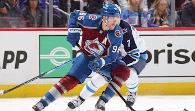 How to Watch Tonight's Avalanche vs. Jets NHL Playoff Game 5 Online