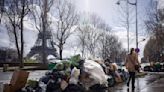 Paris garbage collectors lift strike threat ahead of Olympic Games - The Morning Sun