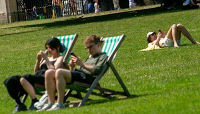 UK weather: Temperatures up to 32C in 'quite likely' hottest day of the year as heat-health alerts issued