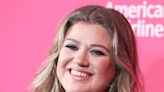 Watch Kelly Clarkson Cover A Classic Hall & Oates Track