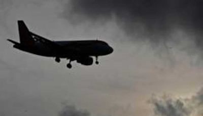 Vistara's Thiruvananthapuram-Mumbai flight receives bomb threat