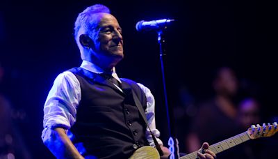 Bruce Springsteen and the E Street Band at Sea Hear Now: Here's the complete setlist