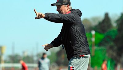 "Hay que mirar más las inferiores del club" | Lunari valoró la promoción de juveniles a la Primera de Newell's