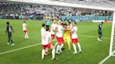 Szczesny, Lewandowski star in Poland’s frenetic win over Saudi Arabia