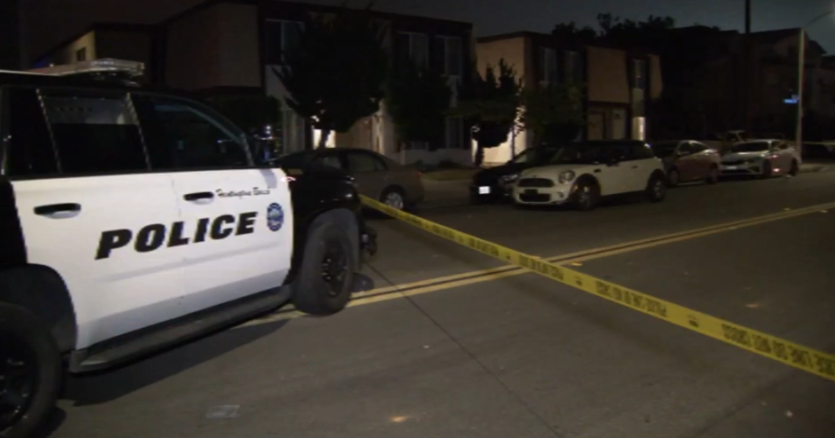 Stabbing leaves 2 dead, 3 wounded in Huntington Beach hours after 4th of July celebration