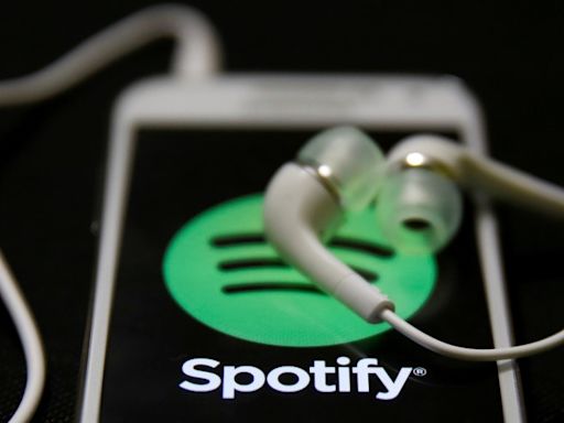 Spotify revela plano básico de US$ 10,99 nos EUA Por Investing.com