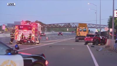 Deadly car collision in Palo Alto on US Highway 101