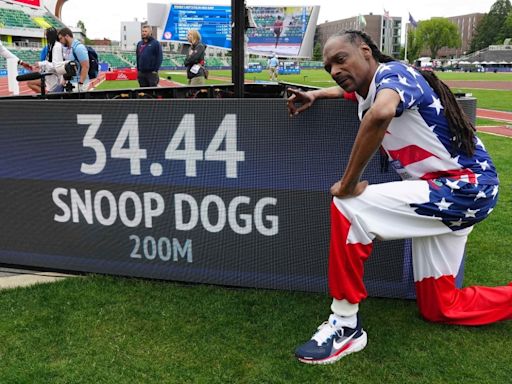 Snoop Dogg delivers mic drop moments at U.S. trials as 52-year-old runs 200m in 34.44 seconds