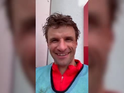 Thomas Müller (Bayern) publica un mensaje en X avisando al Real Madrid: "¡Mia san mia!"