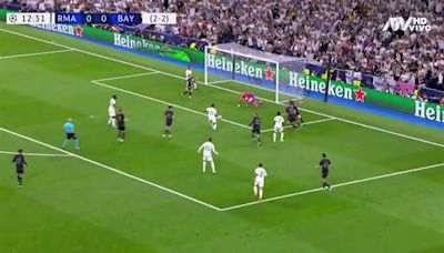 Manuel Neuer es una muralla para evitar el gol de Vini Jr. y Rodrygo