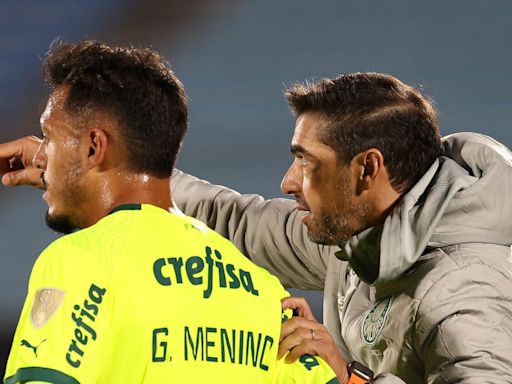 Opinião: Abel Ferreira recupera reservas e hoje Palmeiras não tem mais 11 titulares definidos - Lance!