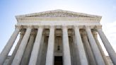 La Corte Suprema parece inclinada a permitir el aborto en caso de emergencias, según publicación accidental de fallo reportada por Bloomberg