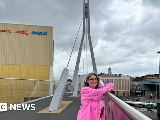 Barnsley: Bridge named after footballer Tommy Taylor killed in Munich crash