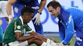 Joia do Palmeiras sofre entorses no joelho e tornozelo e inicia tratamento