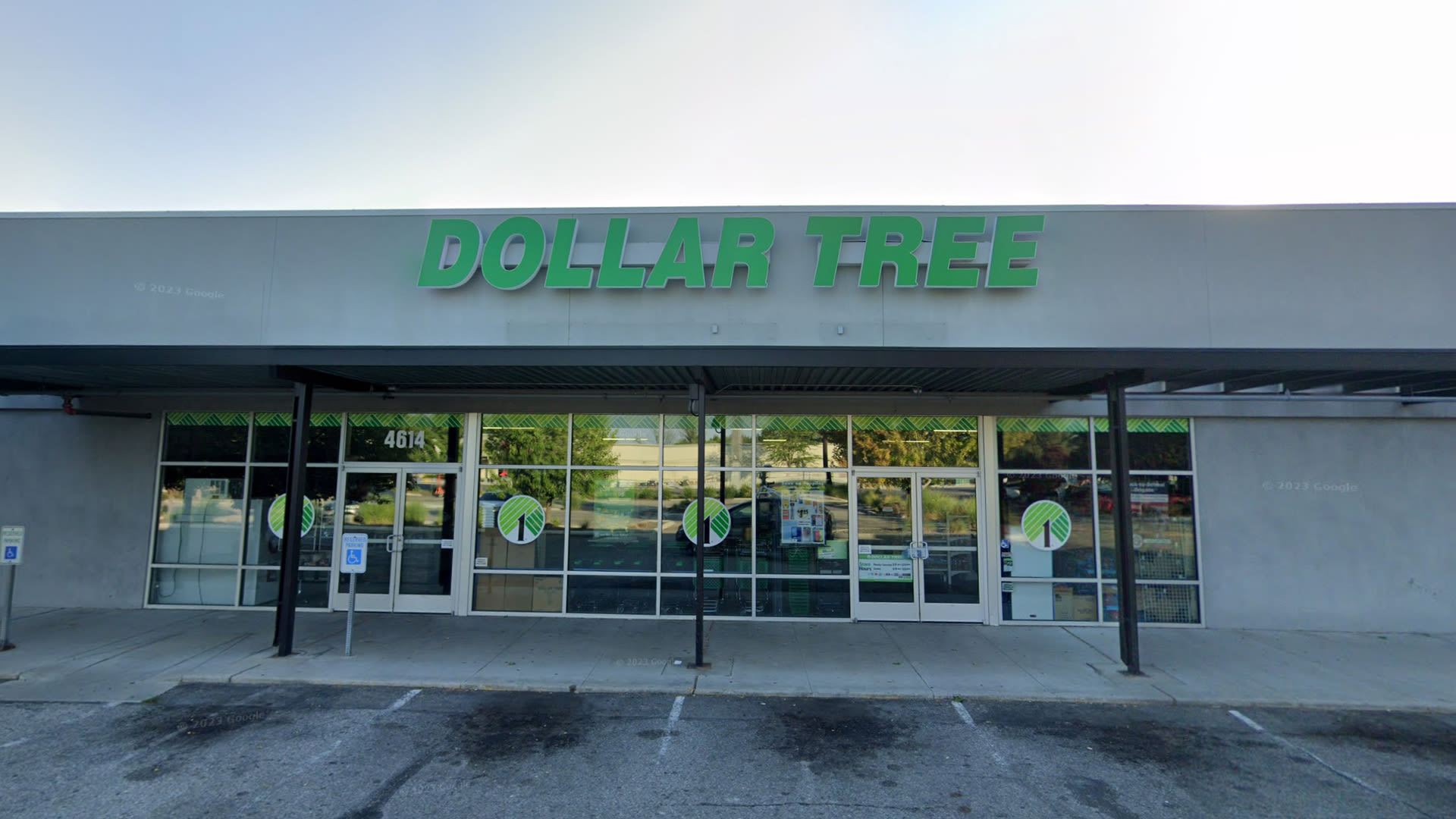 Dollar Tree fans cry as 'perfect' location store closes - more shutdowns coming