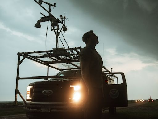 In ‘Twisters,’ Storm Chasers Want to Disrupt a Tornado. Is That Possible?