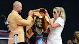 Browns reliable tackle Joe Thomas finally gets biggest victory, enshrinement into Hall of Fame