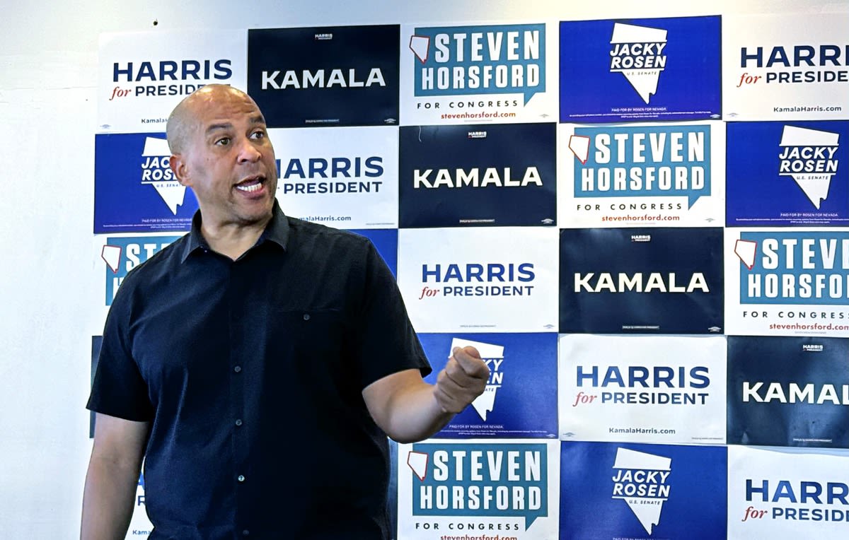 Sen. Cory Booker campaigns for Kamala Harris in Nevada