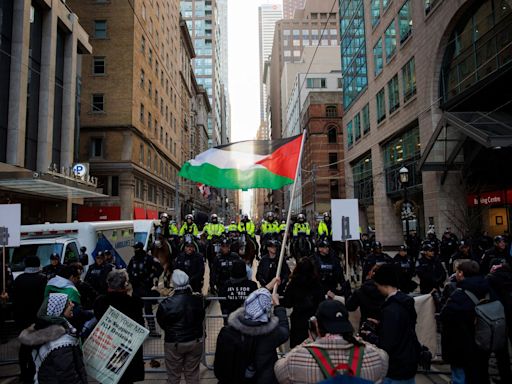 Muslim, Jewish voters leaning away from the federal Liberals as Gaza war grinds on: poll