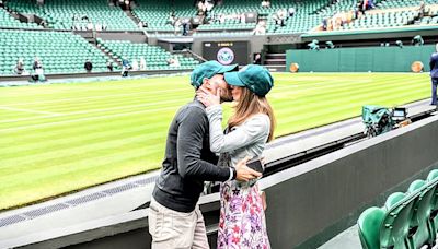 Italian tennis fan proposes to girlfriend on Centre Court at Wimbledon