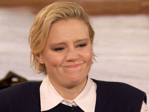 Kate McKinnon says 'Ghostbusters' had to "stop filming" after she farted between Melissa McCarthy and Kristen Wiig