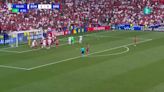 Gol de Jovic (1-1) en el Eslovenia 1-1 Serbia - MarcaTV