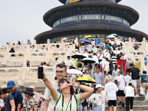 免簽帶動外國人赴陸！「中國旅遊」登熱搜 港媒：破除西方媒體「陰間濾鏡」 | 中天新聞網