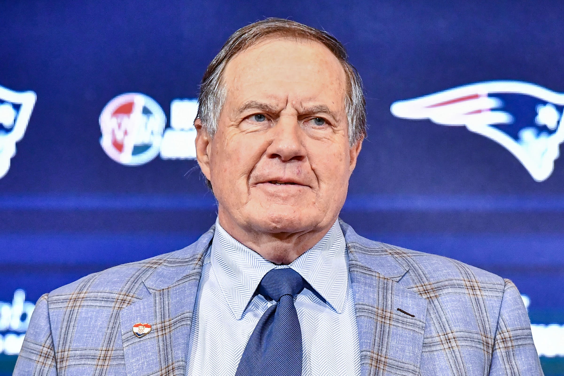 Bill Belichick's romance with 24-year-old defended by Patriots star