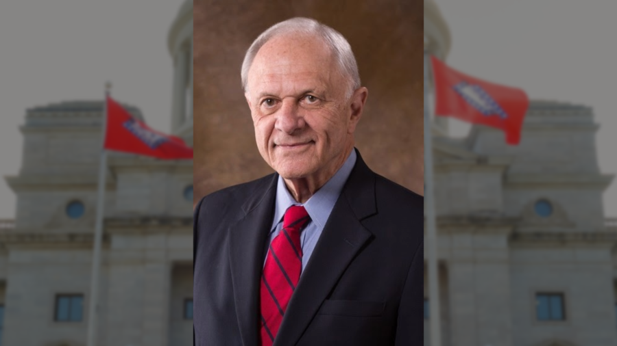 Arkansas Gov. Sarah Huckabee Sanders orders flags to half-staff in memory of former Gov. David Pryor