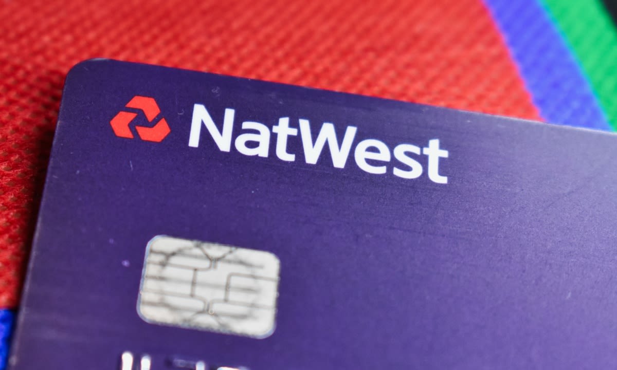 NatWest Extends Mastercard Business Savings to Debit Cards in UK