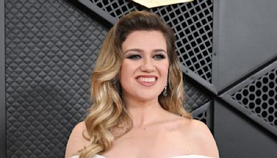 Kelly Clarkson Gets Real About Her 'Awkward' Dating Experiences After Brandon Blackstock Divorce