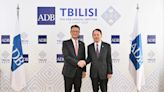 陳茂波在格魯吉亞與亞洲開發銀行行長會面 就加強合作交換意見 - RTHK