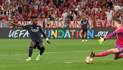 Vinicius pone por delante al Madrid tras una genial asistencia de Kroos