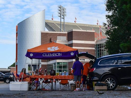 Beer in Death Valley? Clemson weighs changes to alcohol policy at football games