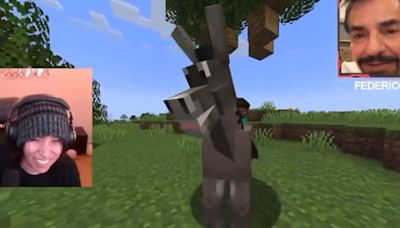 VIDEO: Eugenio Derbez vuelve como el Burro de Shrek con streamer "Quackity" en Minecraft