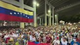 Miles de venezolanos se reúnen en Miami para esperar los resultados de las elecciones presidenciales