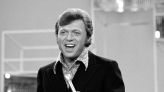 Actor-Singer Steve Lawrence, One-Half of Steve and Eydie, Dead at 88