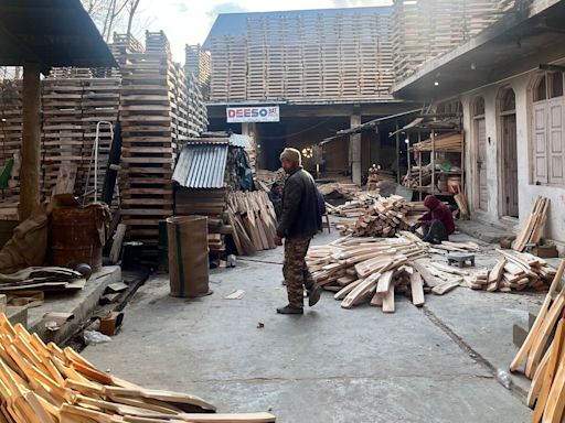 Death overs: After a century, Kashmir’s batmakers could be run out