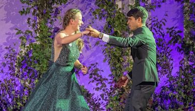 ¡Momentazo! El baile de Carlos Alcaraz y Barbora Krejcikova en la cena de campeones de Wimbledon