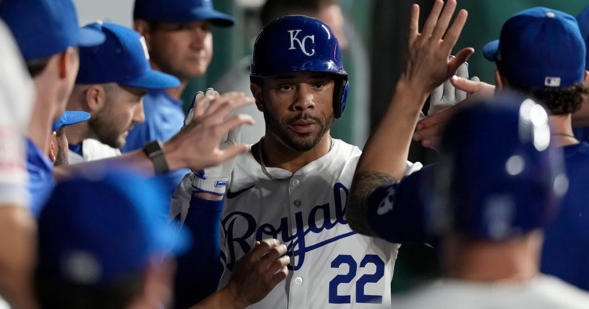 How the Royals reshuffled their roster at the last minute and more ‘Sliders’