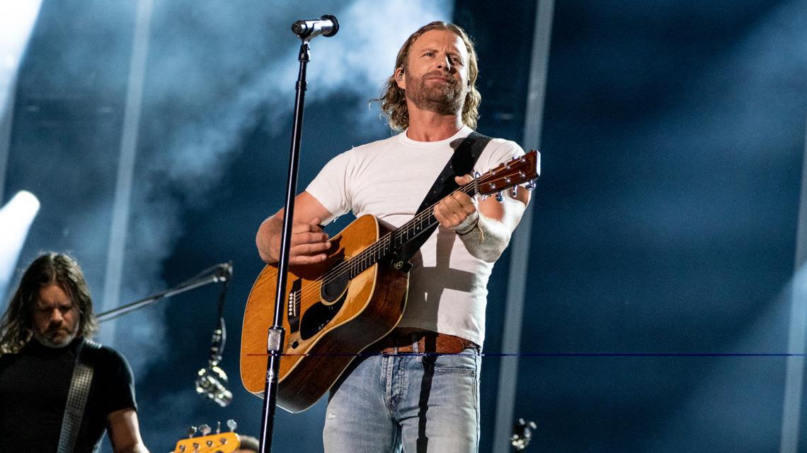 Dierks Bentley, Colbie Caillat coming to Naval Station Norfolk for free concert
